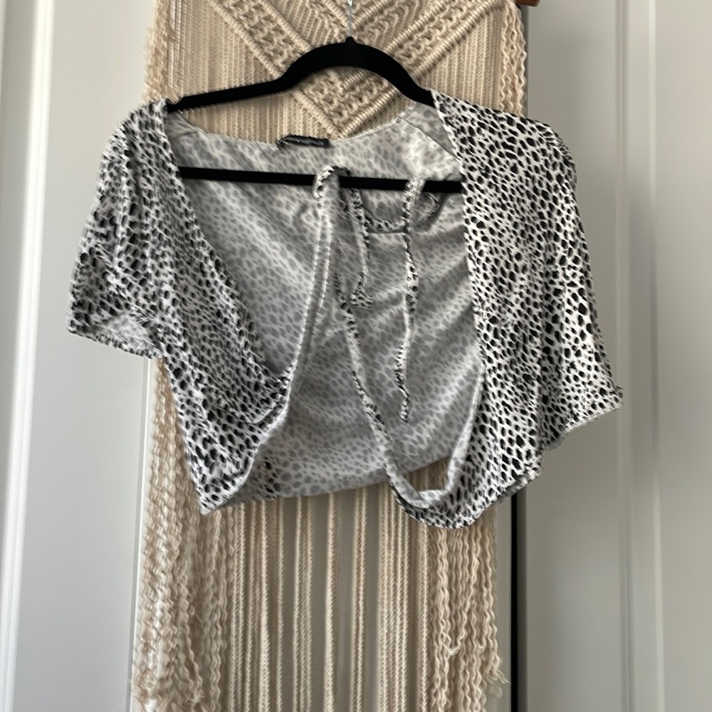 brandy melville wrap top